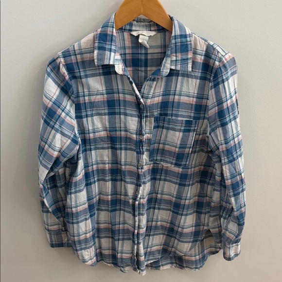 H&M Tops - H&M Women’s Blue & Pink Plaid Button-Down Shirt – Size 8